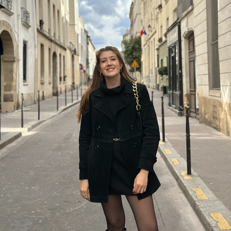 Arielle in Paris