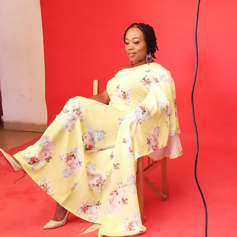 Kartia Velino . Beauty & DIY videos