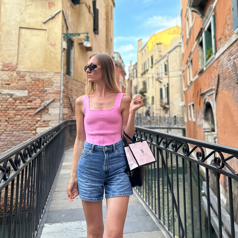 Lena Magic Travel