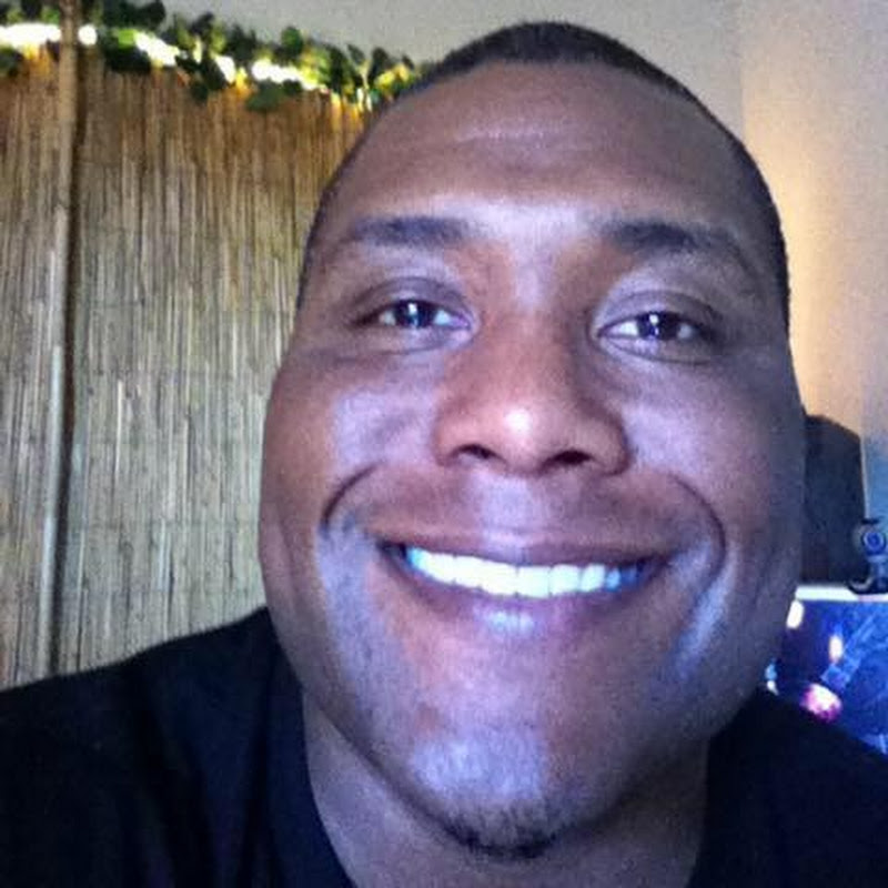 Musical Smile Guy