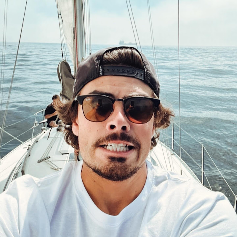 sailing_with_phoenix | Oliver