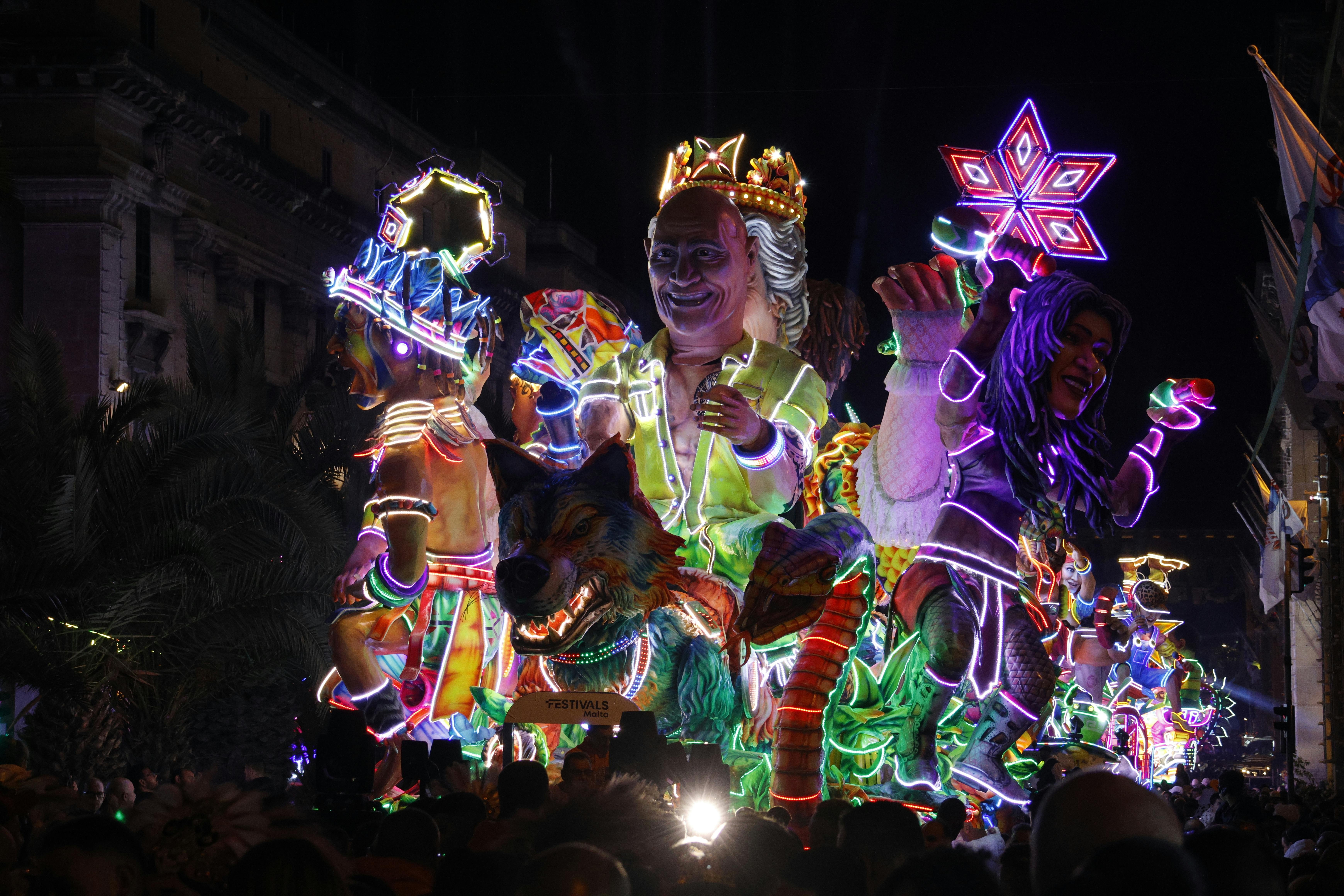 friends in Halloween costumes, bar interior, toasting drinks, pub crawl, festive decorations, nightlife, fun}