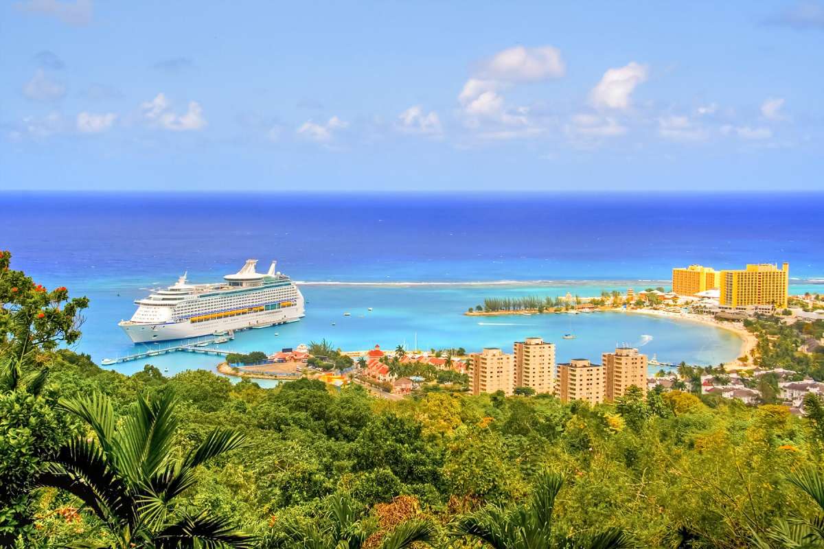 Cruise vs. All-Inclusive Resort: Which Delivers Better Value in 2026?