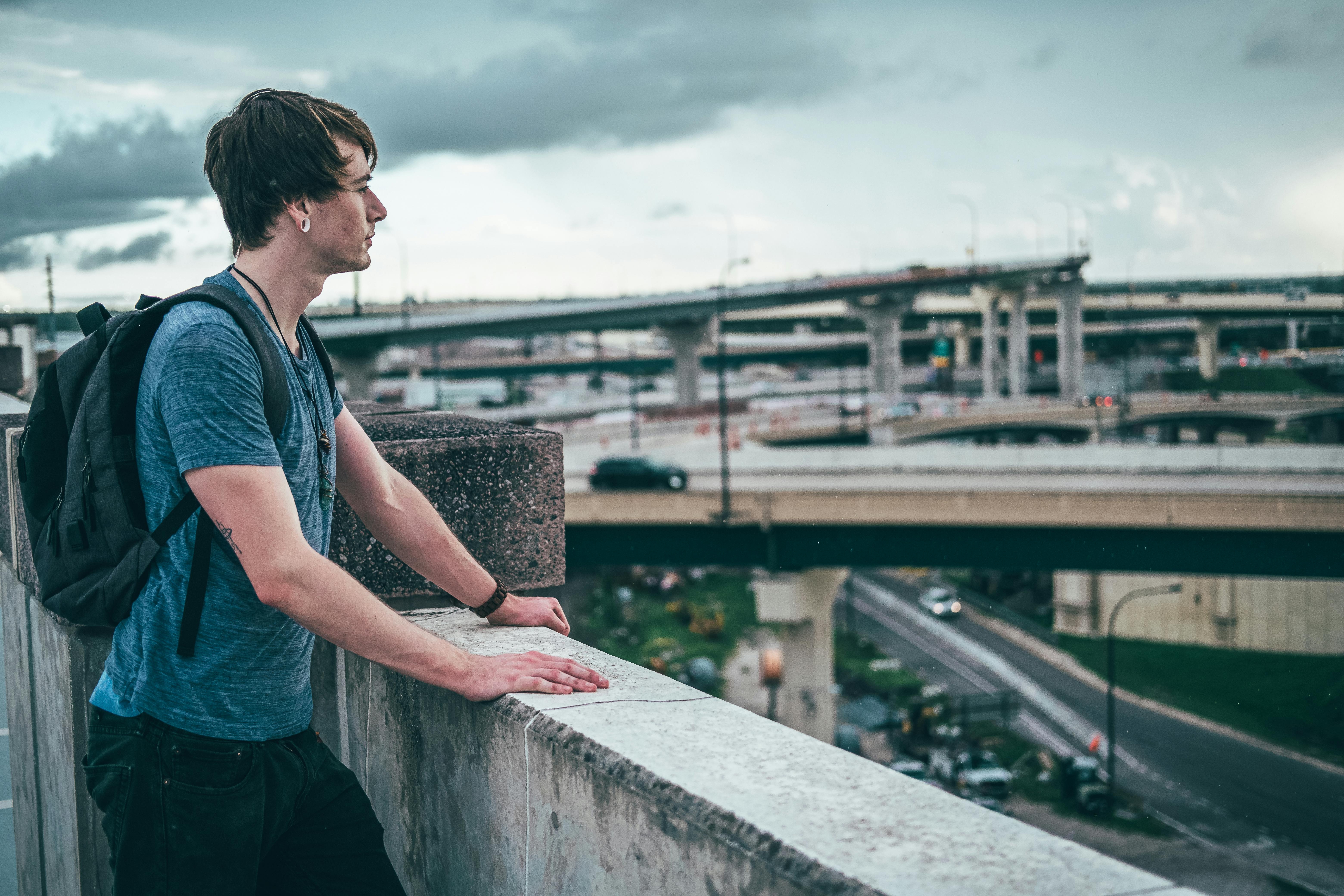 solo female traveler, museum, looking at art, thoughtful, cultural travel, city break