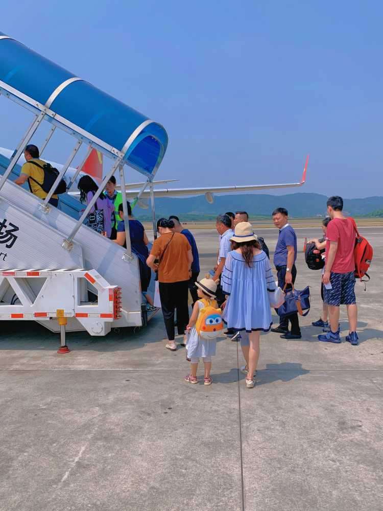 Stress-Free Flying with Kids: Airport, TSA, and In-Flight Guide