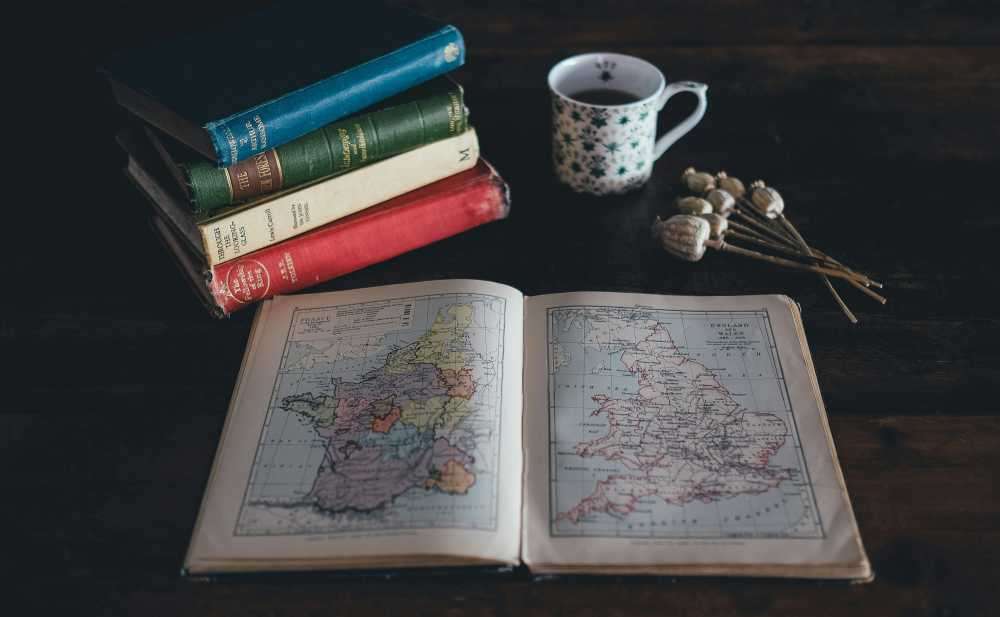 Travel Itinerary Template: Google Sheets and Notion