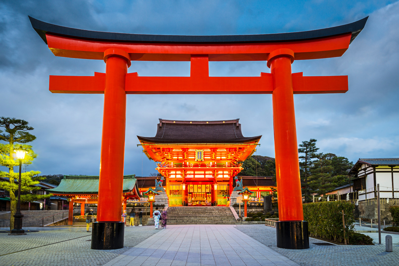 Japan Travel Guide: Golden Route - Tokyo, Kyoto, Osaka in 10 Days