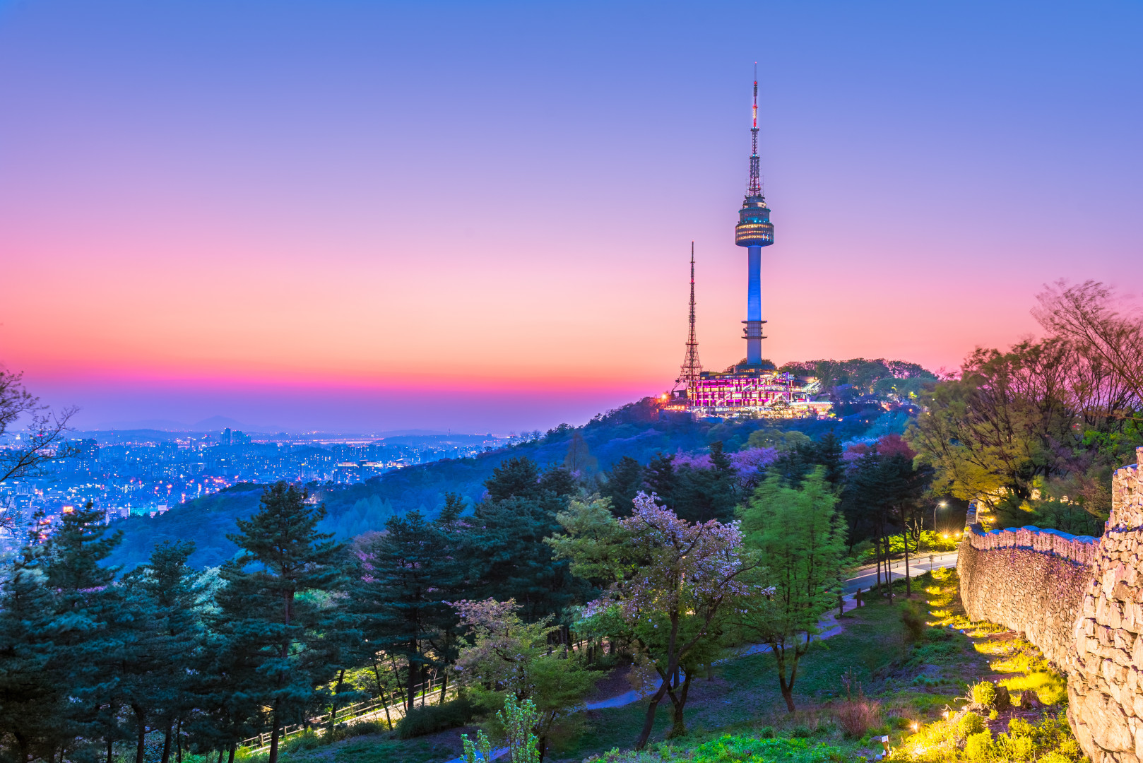 South Korea Travel Guide: Seoul, Temples, and K-Culture